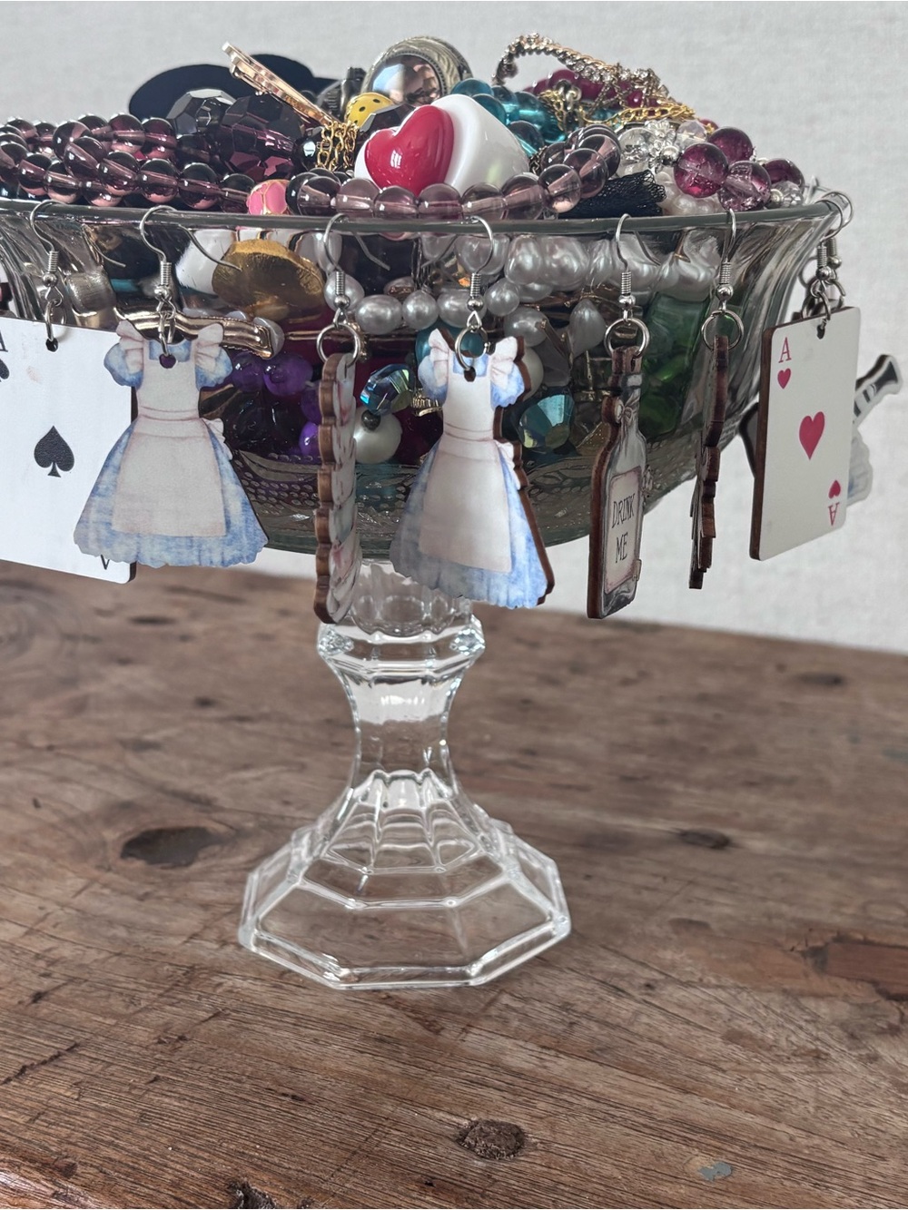 Alice in Wonderland Themed Mystery Jewelry Jar - Picture 7 of 14